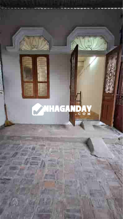 Cho thuê nhà cấp 4 rộng cho gia đình có sân vườn đường ô tô 18/28 Nguyễn Du, Sơn La