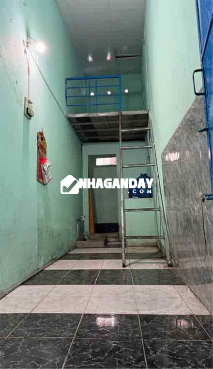 Cho thuê phòng trọ giá rẻ có gác sau bến xe Nguyễn Văn Linh