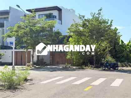 BÁN ĐẤT HÓI KIỂNG 2, NAM HÒA XUÂN Sát cầu Trung Lương – gần sông