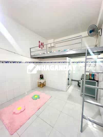Cho thuê phòng trọ có gác nuôi pet, xe điện 526 Kha Vạn Cân, Linh Đông