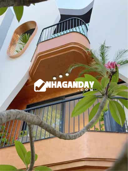 Bán NHÀ 3 TẦNG - TRỤC HUỲNH NGỌC ĐỦ -GẦN SÔNG đường 7m5