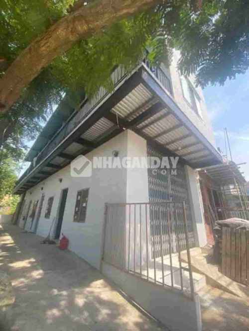 Cho thuê phòng trọ có gác kiệt 245 âu cơ đường lớn 5,5m, lề 3m, phòng đầu tiên